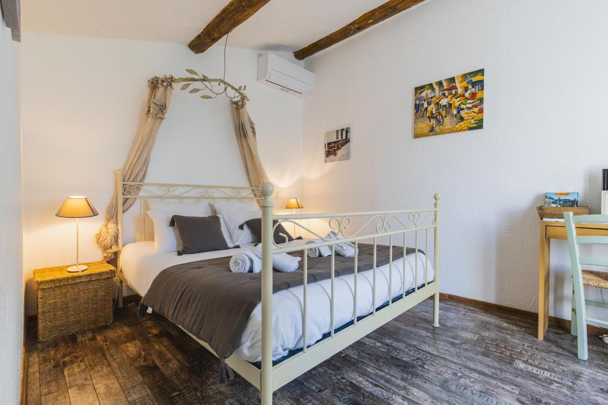 Chambre D'Hotes - B&B - Fleur De Coton Chez Manon En Luberon Lagnes Eksteriør bilde